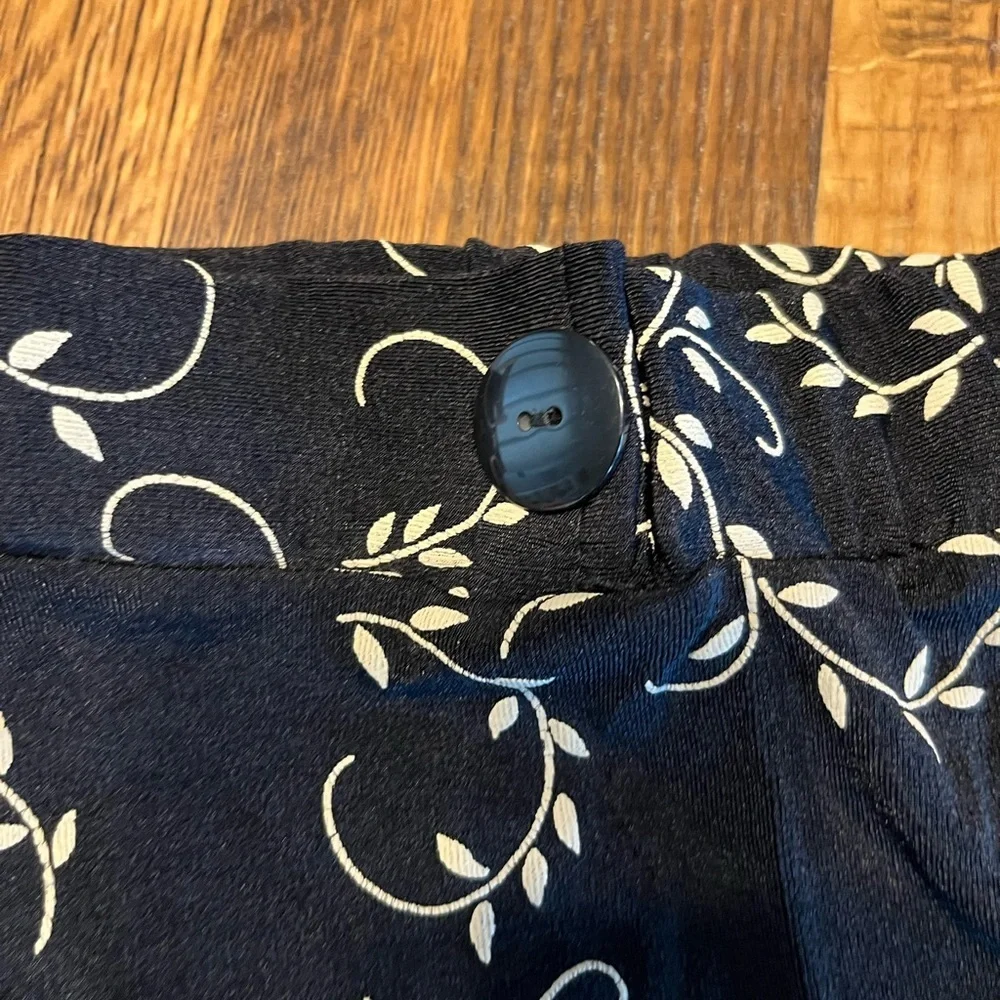 🔥Frazier Lawrence skirt size medium